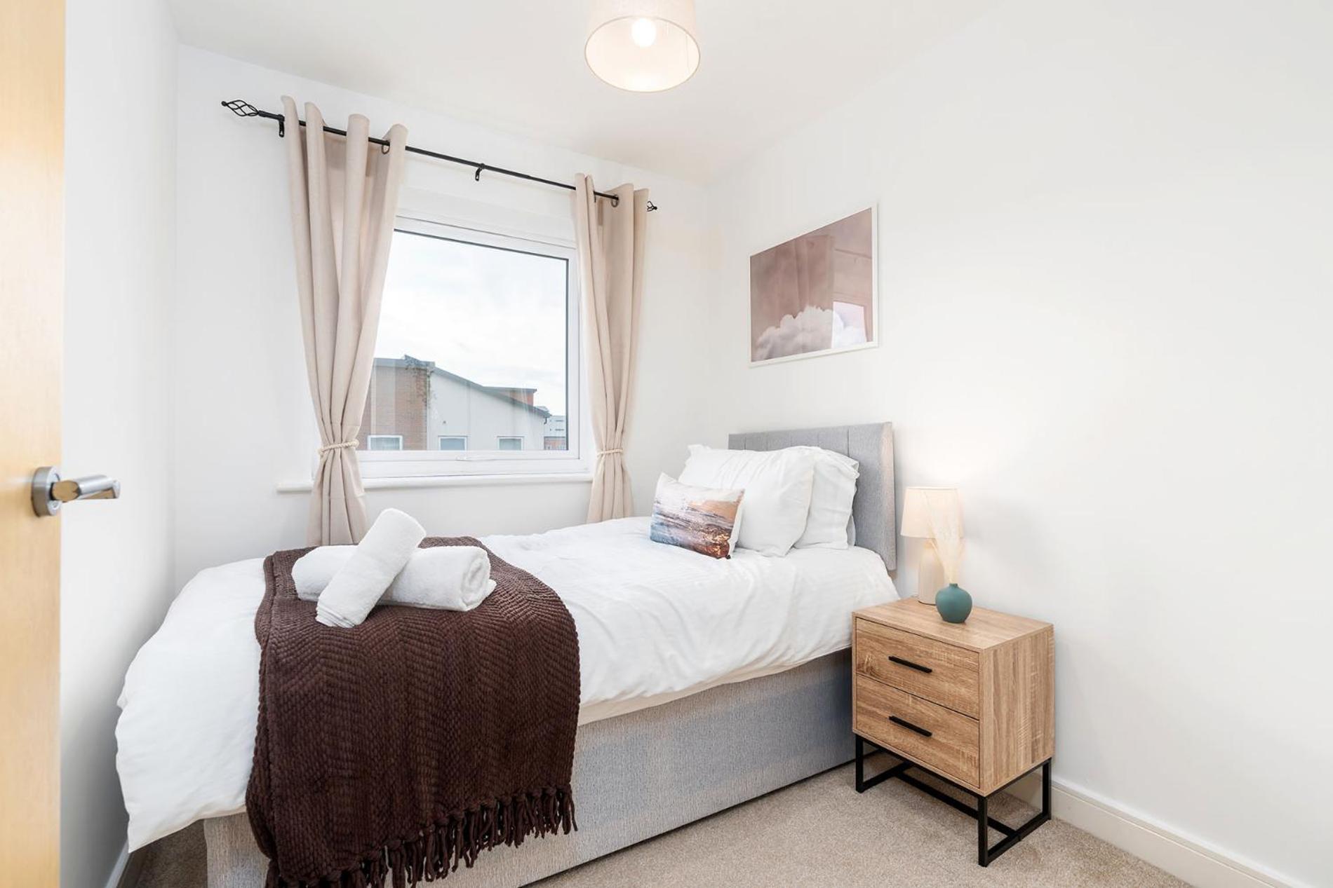 6 Guests - 3 Bedrooms - Free Wi-Fi - Manchester Dış mekan fotoğraf